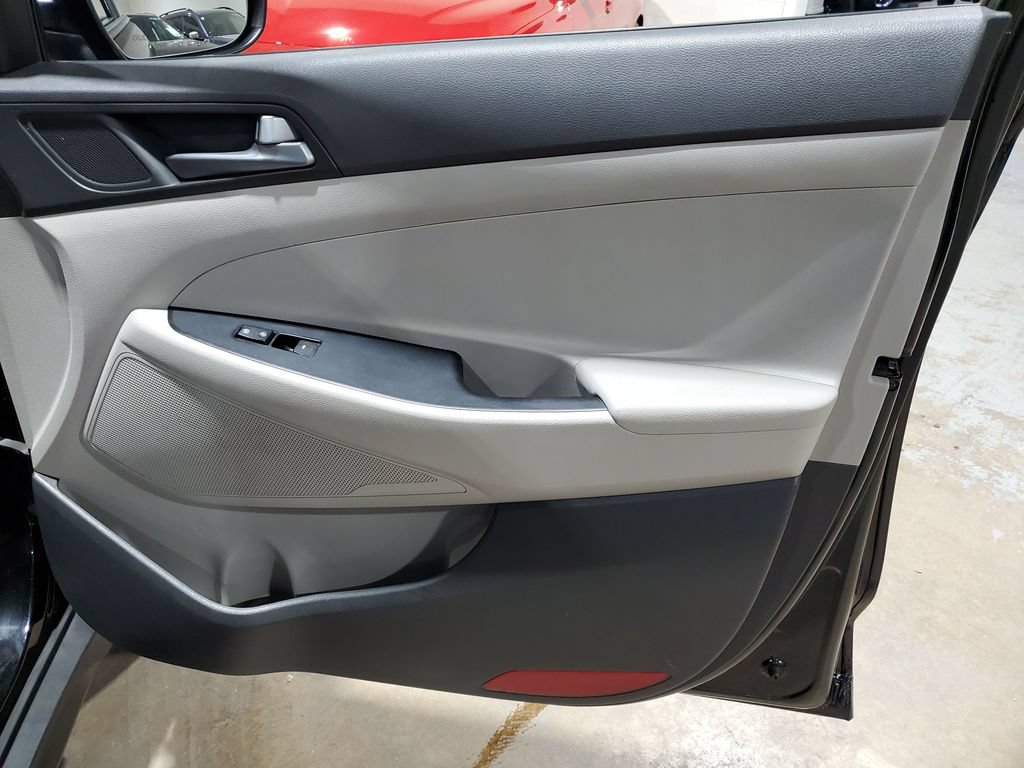 Used 2016 Hyundai Tucson SE w/ Option Group 02 FWD image 15
