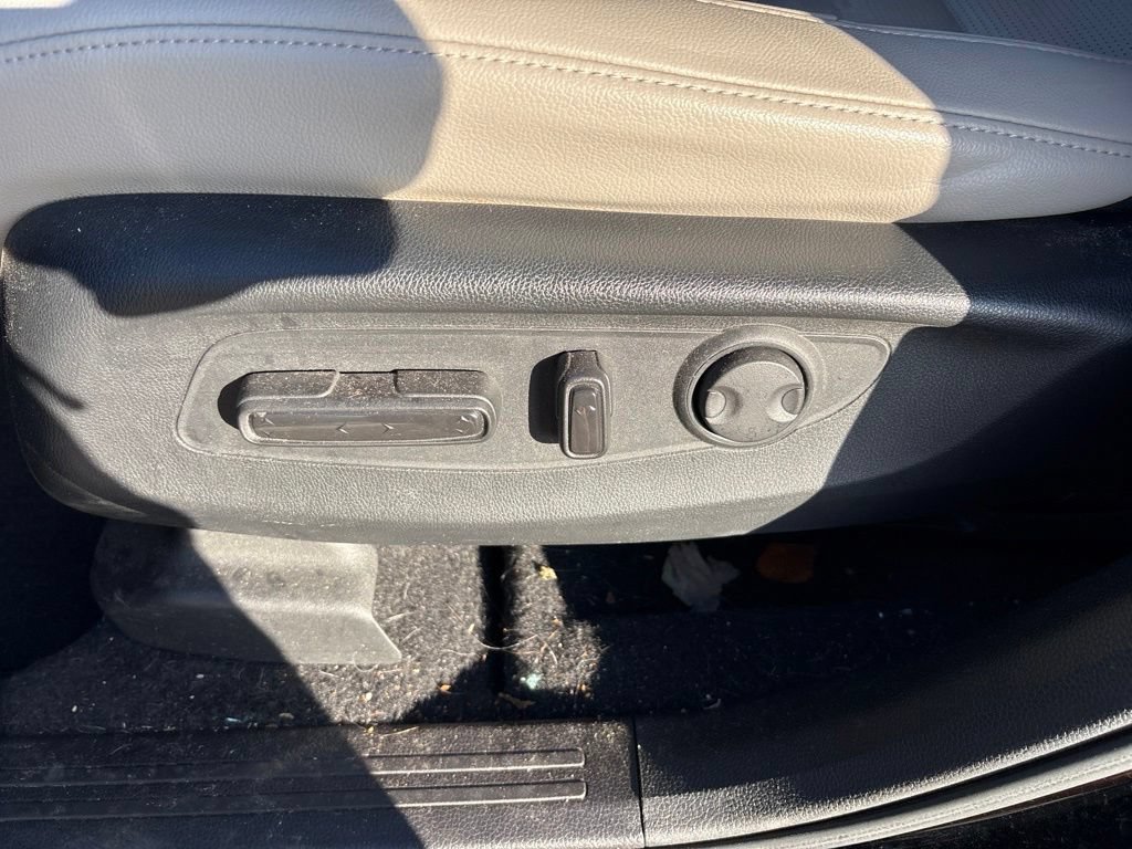 Used 2025 Honda CR-V EX-L image 18