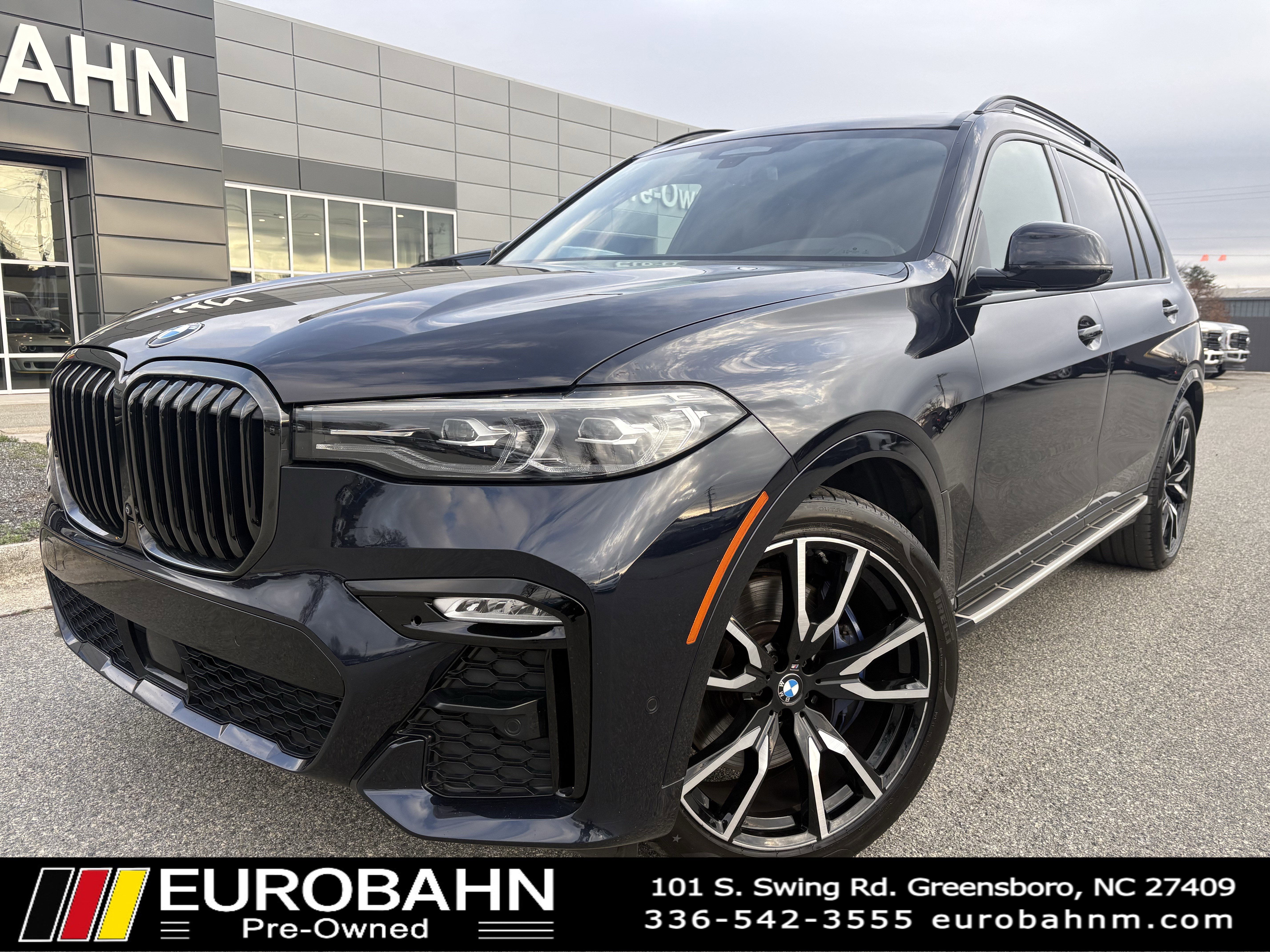 Used 2022 BMW X7 xDrive40i w/ M Sport Package image 1