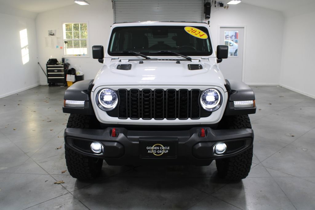 Used 2024 Jeep Wrangler Unlimited Rubicon image 3