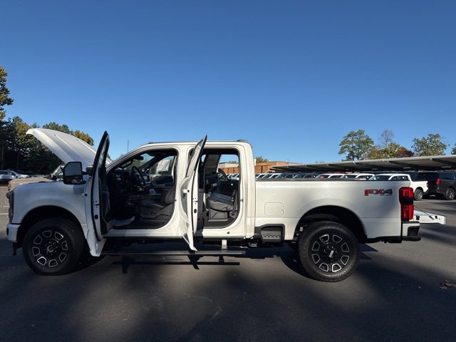New 2026 Ford F350 Platinum w/ FX4 Off-Road Package image 27