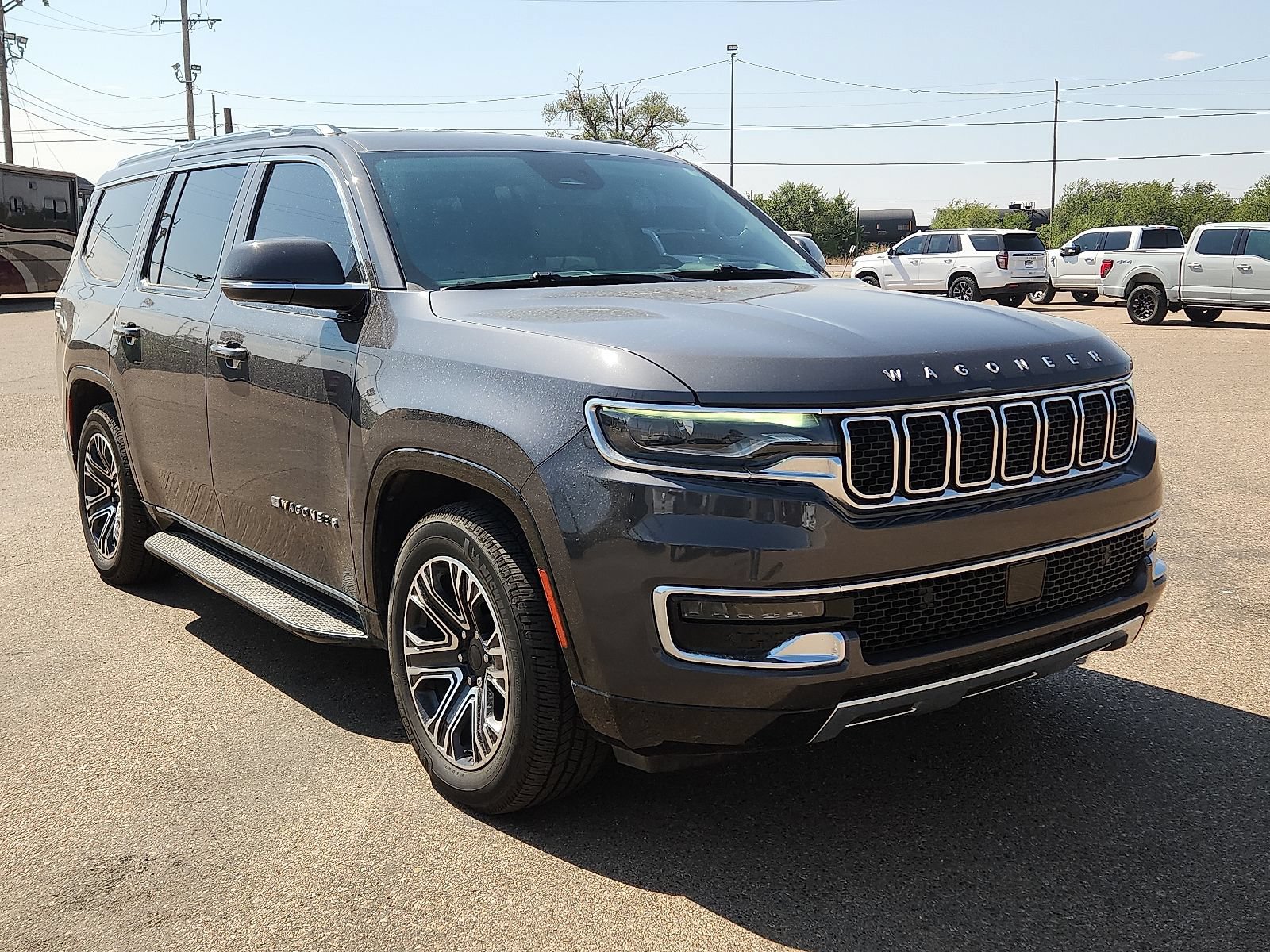 Used 2022 Jeep Wagoneer Series III AWD/4WD image 6