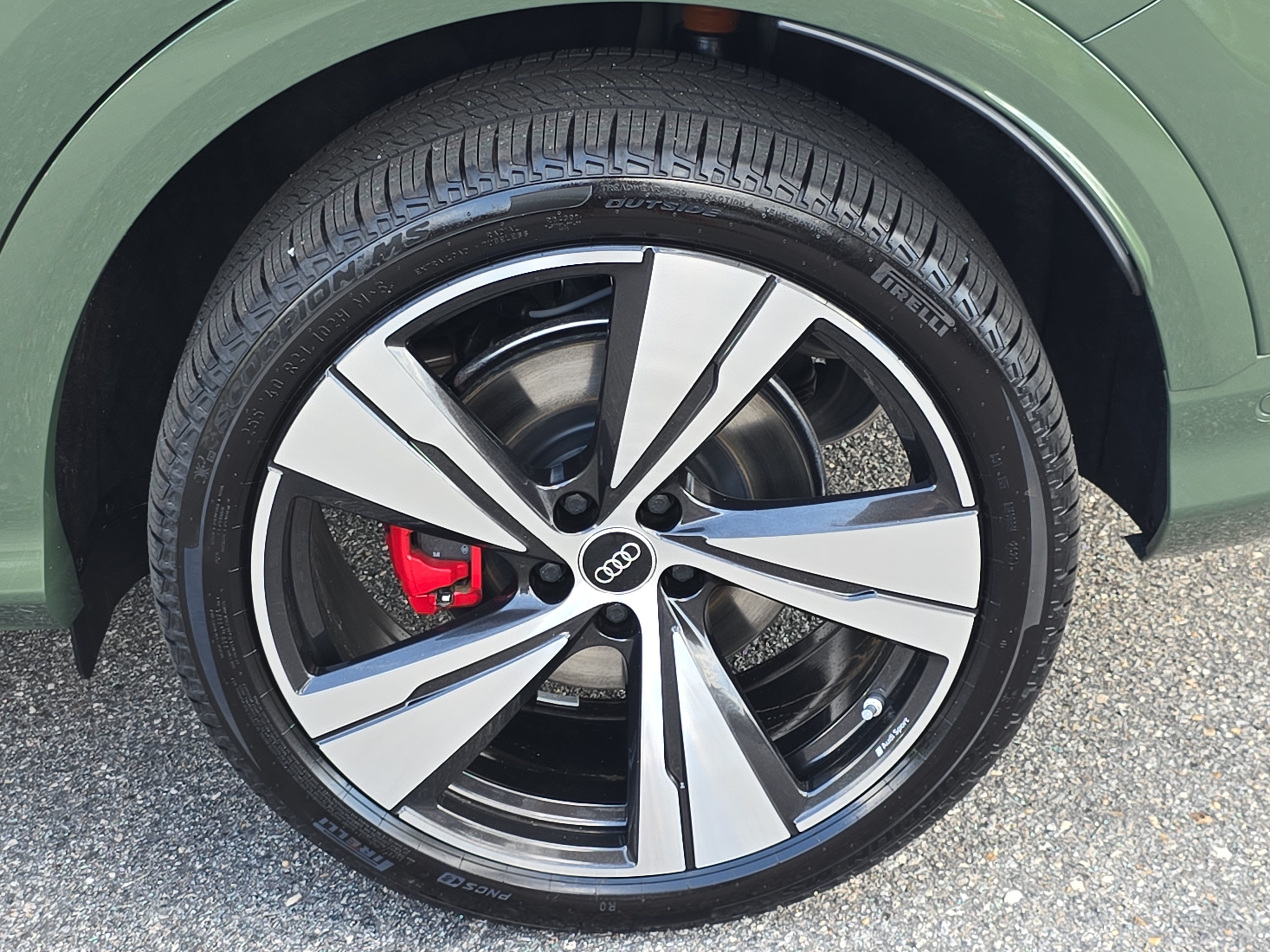 New 2026 Audi SQ5 Prestige AWD/4WD image 33