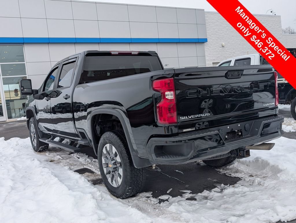 Used 2024 Chevrolet Silverado 2500 Custom w/ Custom Value Package image 6