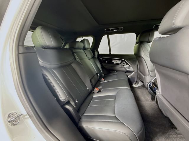 Certified 2025 Land Rover Range Rover SE AWD/4WD image 29