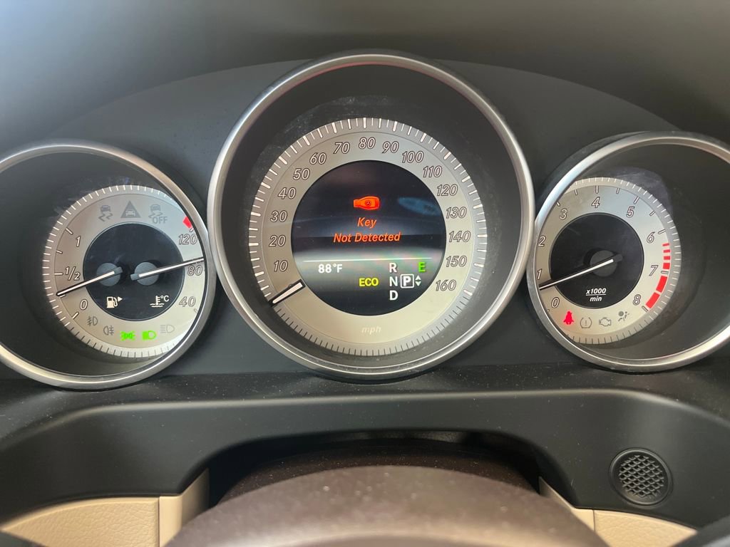 Used 2014 Mercedes-Benz E 350 Sedan image 15