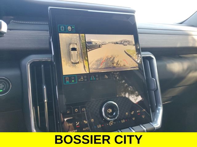 New 2026 GMC Acadia Denali w/ Super Cruise Package FWD image 16