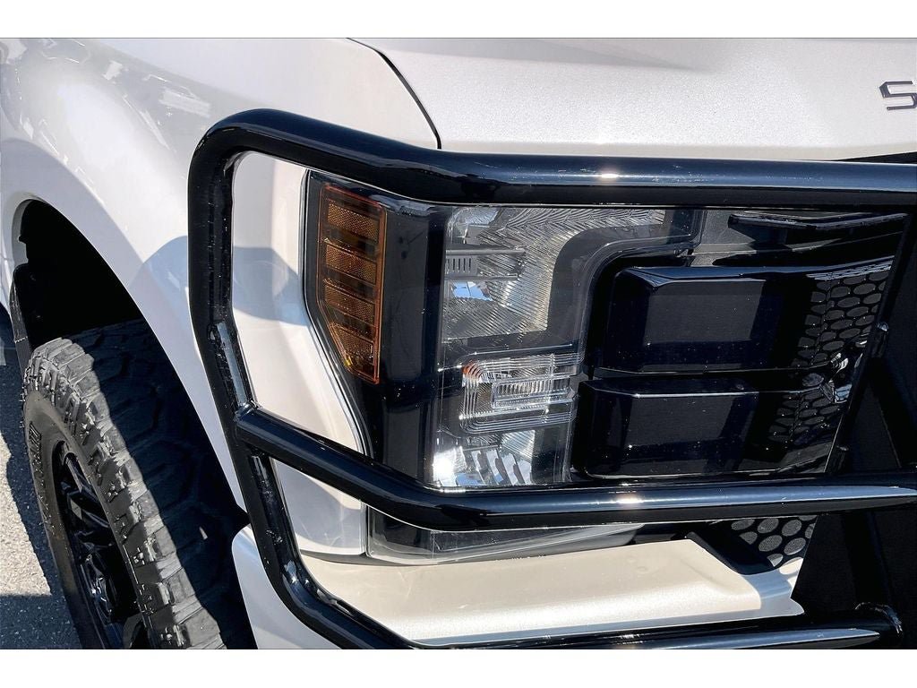 Used 2019 Ford F250 Lariat w/ Lariat Ultimate Package AWD/4WD image 29