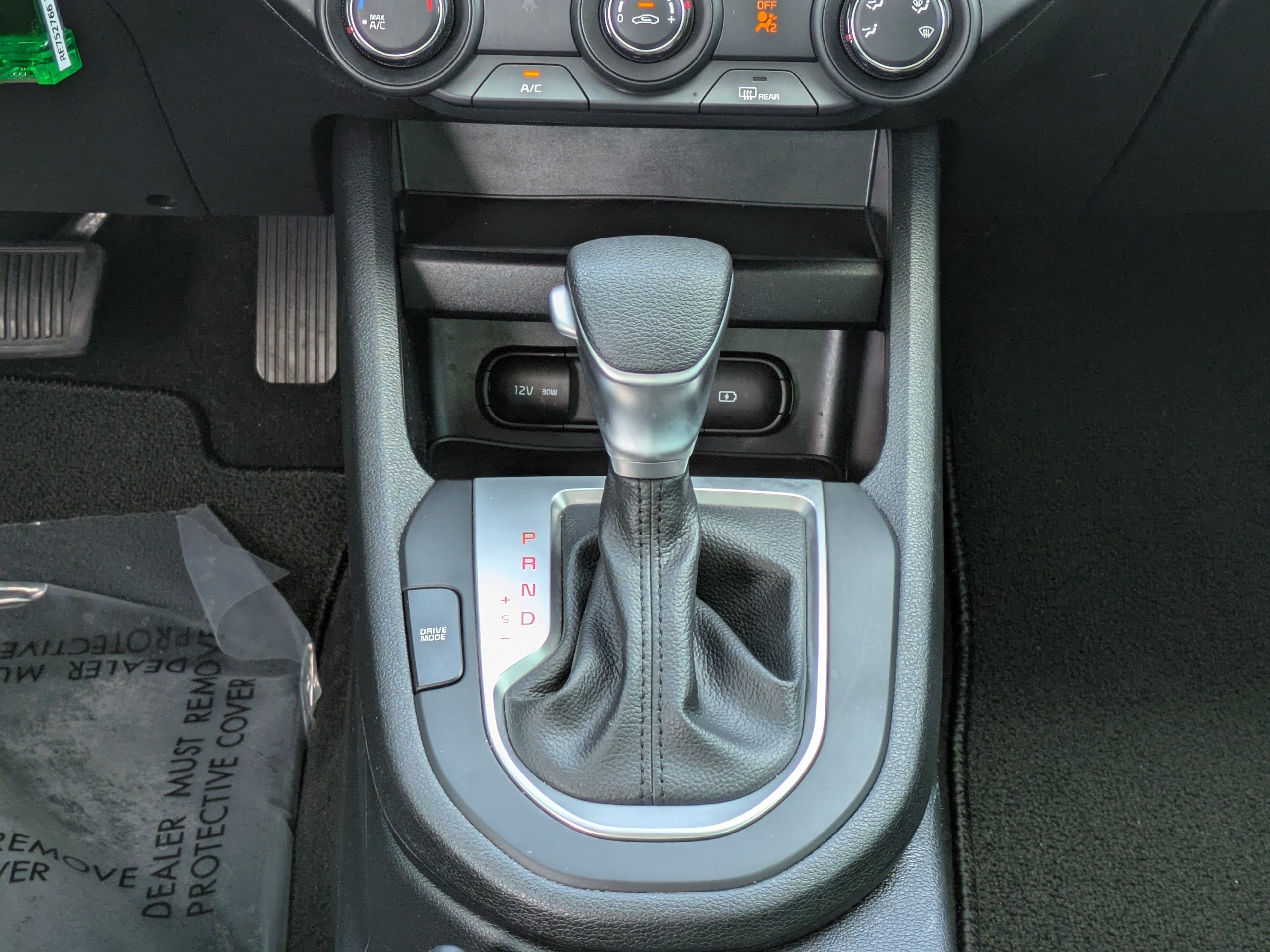 Used 2024 Kia Forte LXS w/ LXS Technology Package FWD image 17