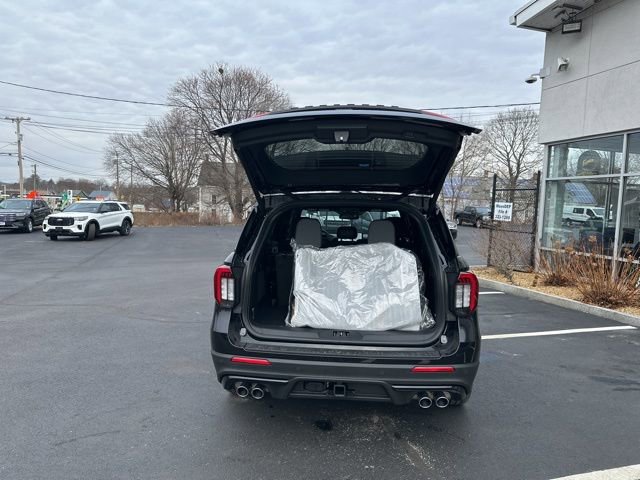 New 2026 Ford Explorer ST w/ Sun And Sound Package image 9
