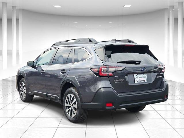Used 2024 Subaru Outback Premium AWD/4WD image 3
