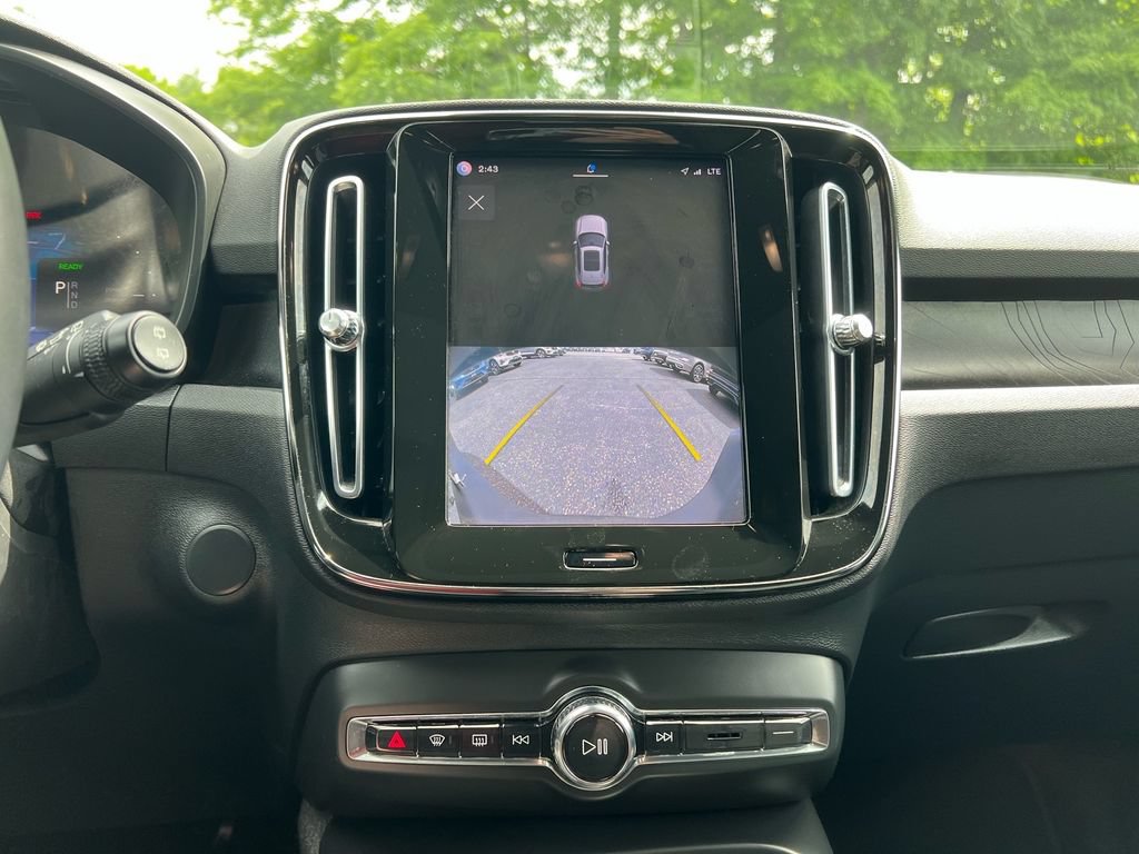 Certified 2023 Volvo XC40 Recharge Plus w/ Protection Package Premier AWD/4WD image 19