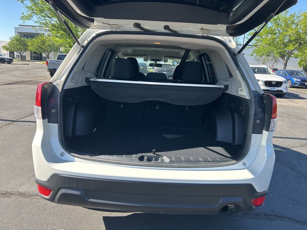 Used 2019 Subaru Forester Premium AWD/4WD image 10