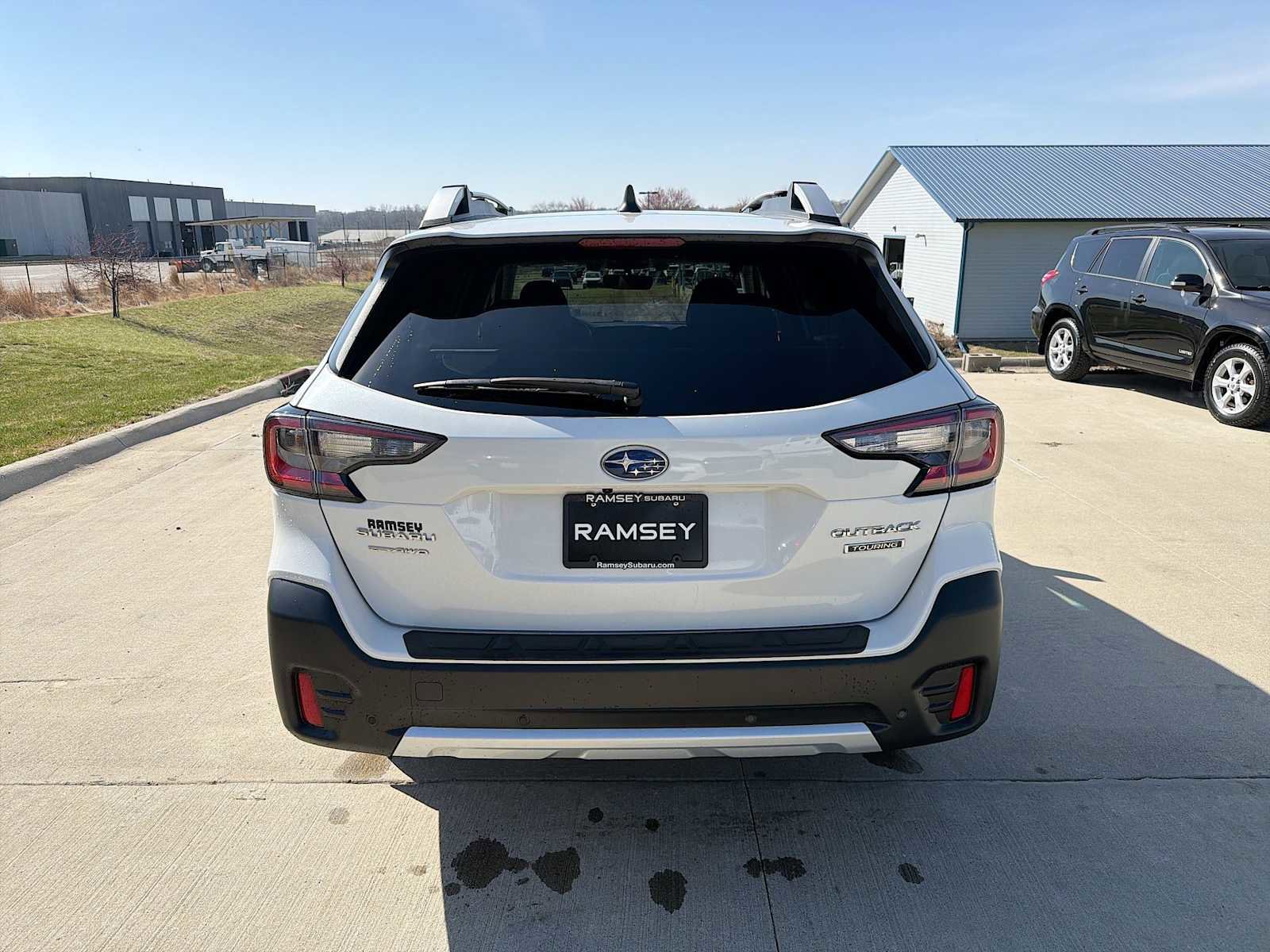Used 2022 Subaru Outback Touring image 5