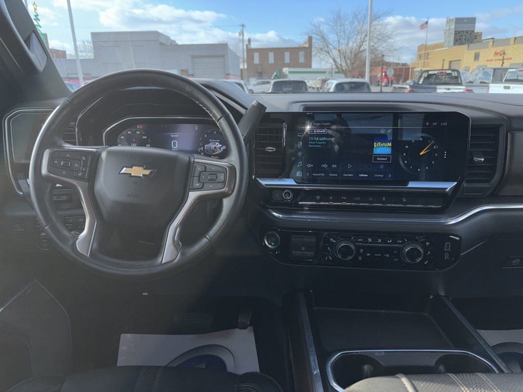Used 2024 Chevrolet Silverado 2500 High Country w/ High Country Premium Package AWD/4WD image 30