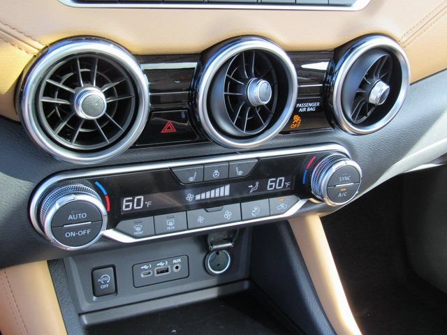 New 2025 Nissan Sentra SV w/ SV Premium Package image 17