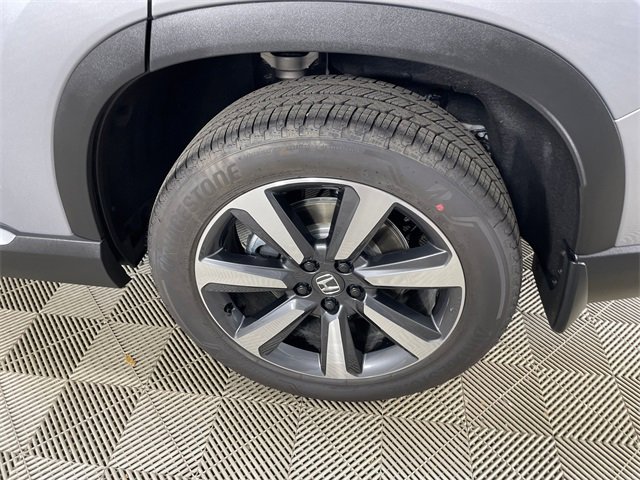 Certified 2025 Honda Pilot Touring image 23