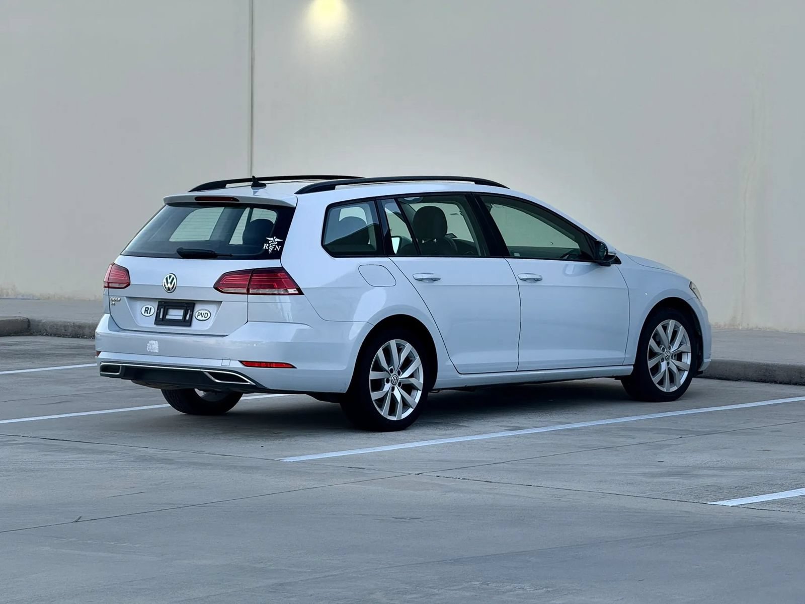 Used 2019 Volkswagen Golf SE FWD image 7