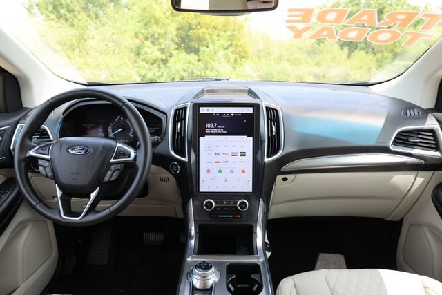 Used 2024 Ford Edge Titanium w/ Equipment Group 301A AWD/4WD image 11
