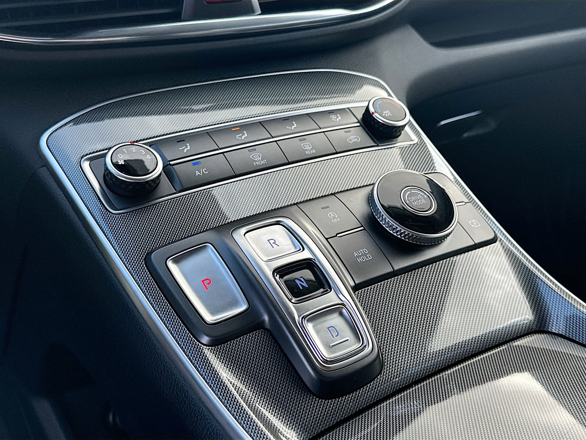 Used 2023 Hyundai Santa Fe SE image 16