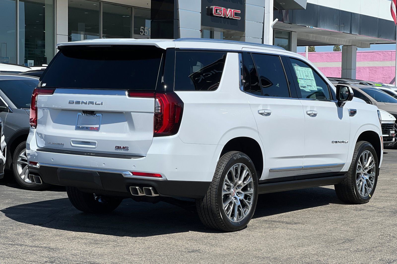 New 2026 GMC Yukon Denali w/ Denali Reserve Package AWD/4WD image 5