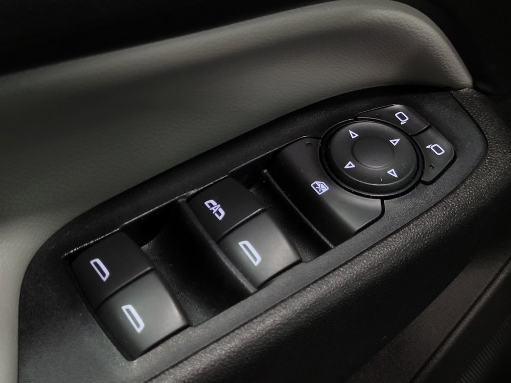 Used 2018 Chevrolet Equinox LS image 27