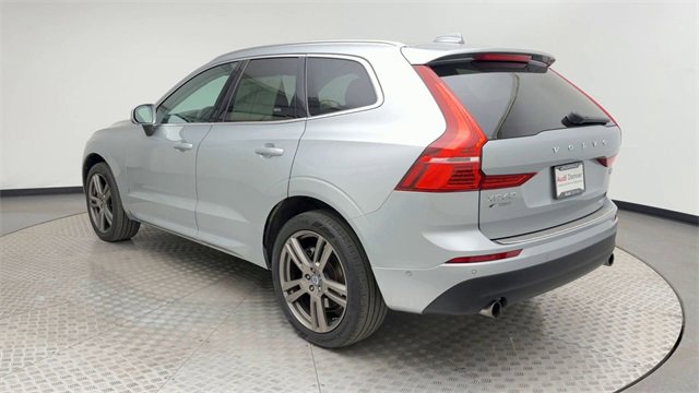 Used 2018 Volvo XC60 T6 Momentum w/ Convenience Package image 4