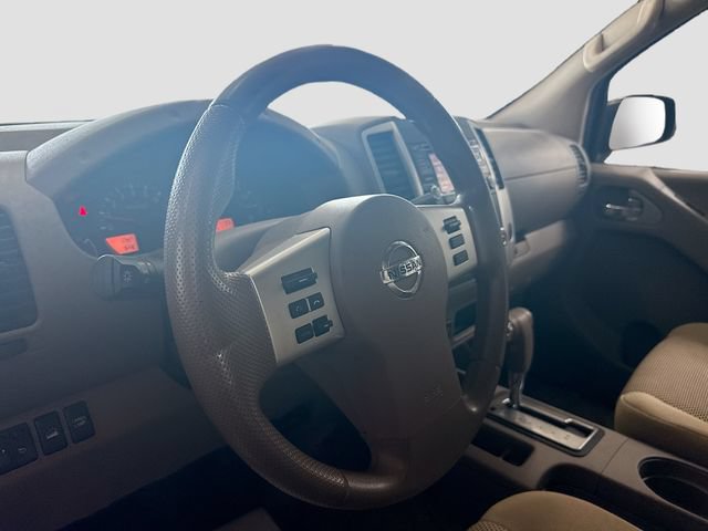 Used 2018 Nissan Frontier SV AWD/4WD image 10