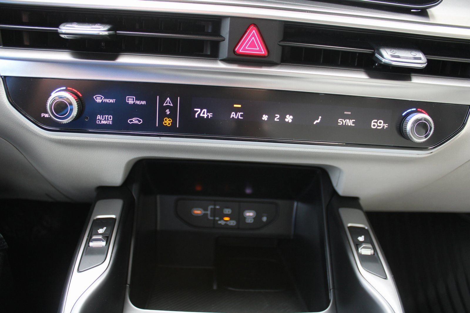 New 2026 Kia Sorento S FWD image 39