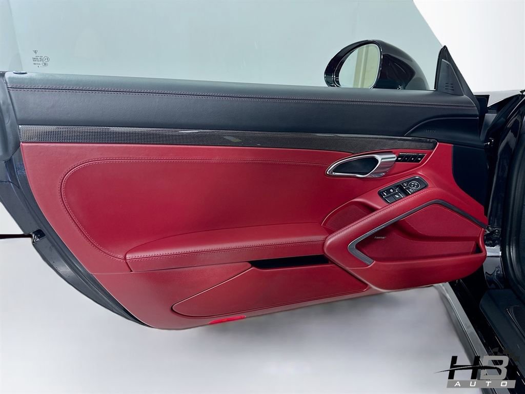 Used 2019 Porsche 911 Turbo image 14