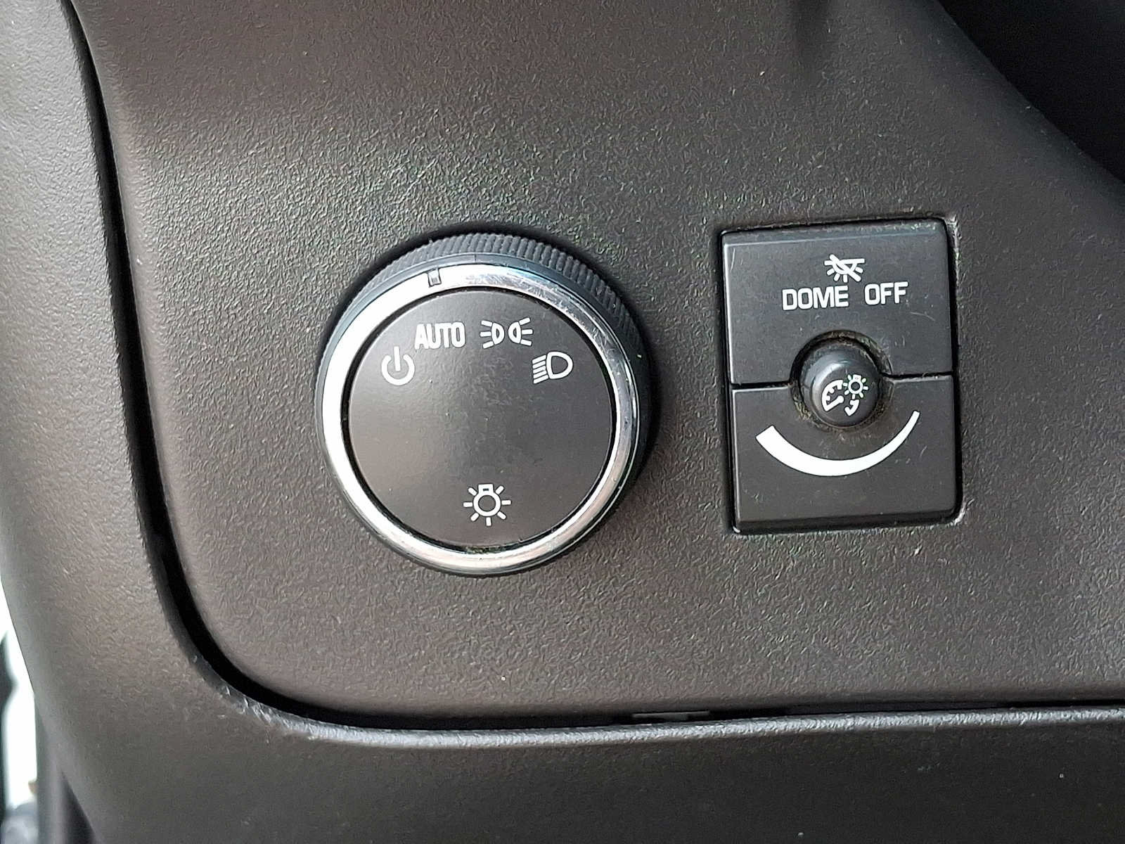 Used 2016 Chevrolet Express 3500 RWD image 18