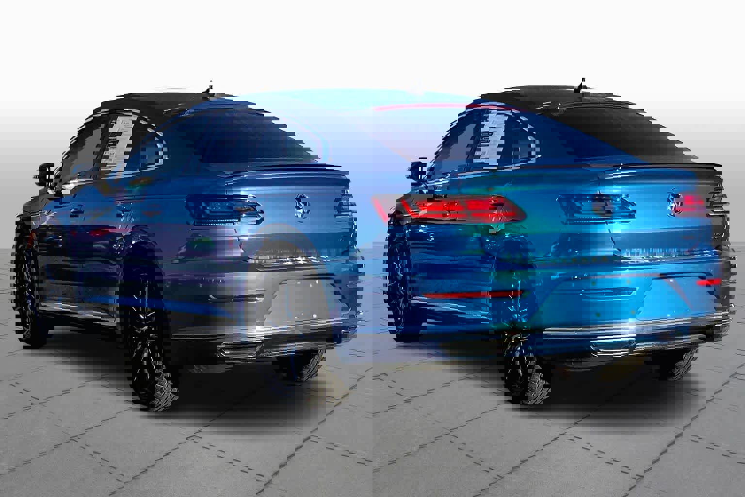 Used 2023 Volkswagen Arteon SEL Premium image 11