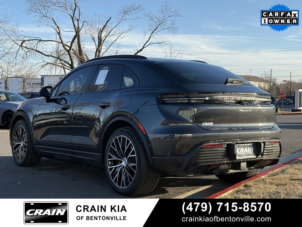 Used 2024 Porsche Macan 4 Electric image 5