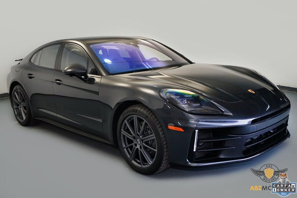 Used 2025 Porsche Panamera 4 image 2