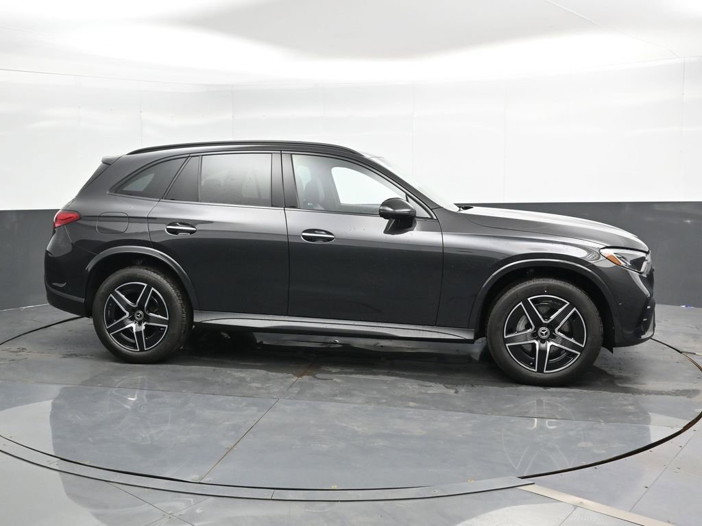 New 2025 Mercedes-Benz GLC 300 4MATIC image 3