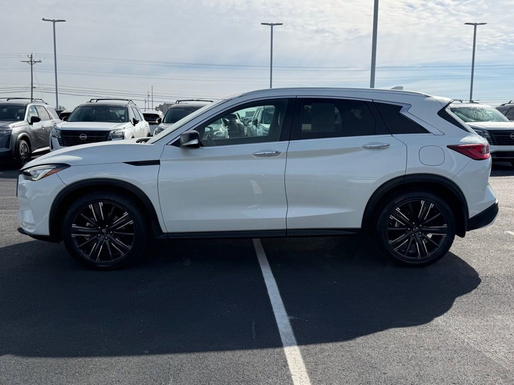 Used 2022 INFINITI QX50 Luxe w/ Appearance Package image 8