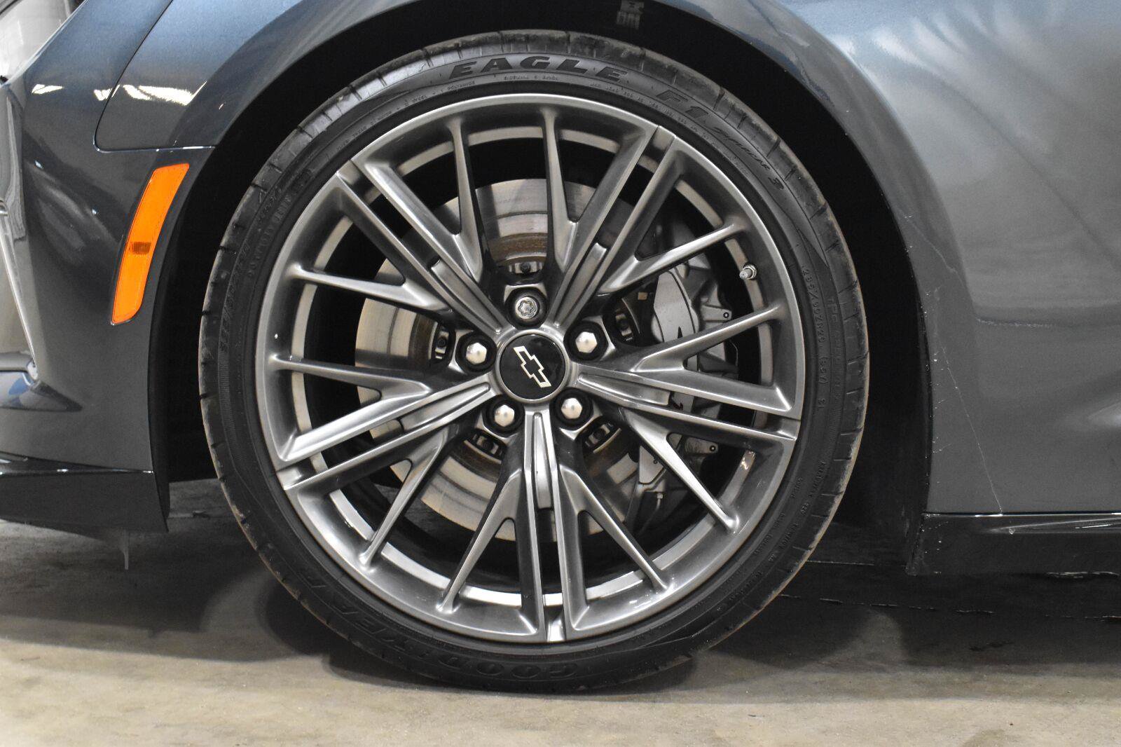 Used 2022 Chevrolet Camaro ZL1 RWD image 30