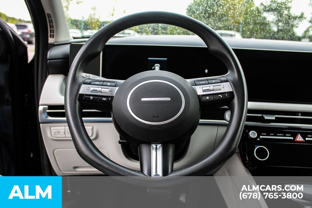 Used 2025 Hyundai Tucson SEL FWD image 24