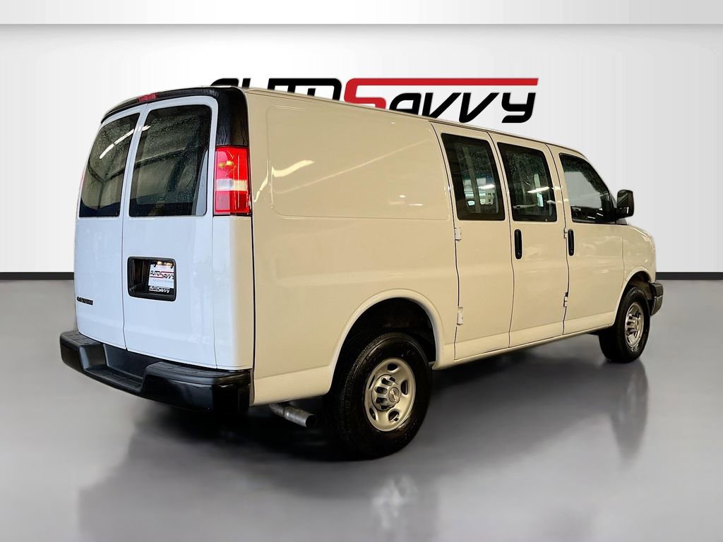 Used 2024 Chevrolet Express 2500 w/ Driver Convenience Package image 7