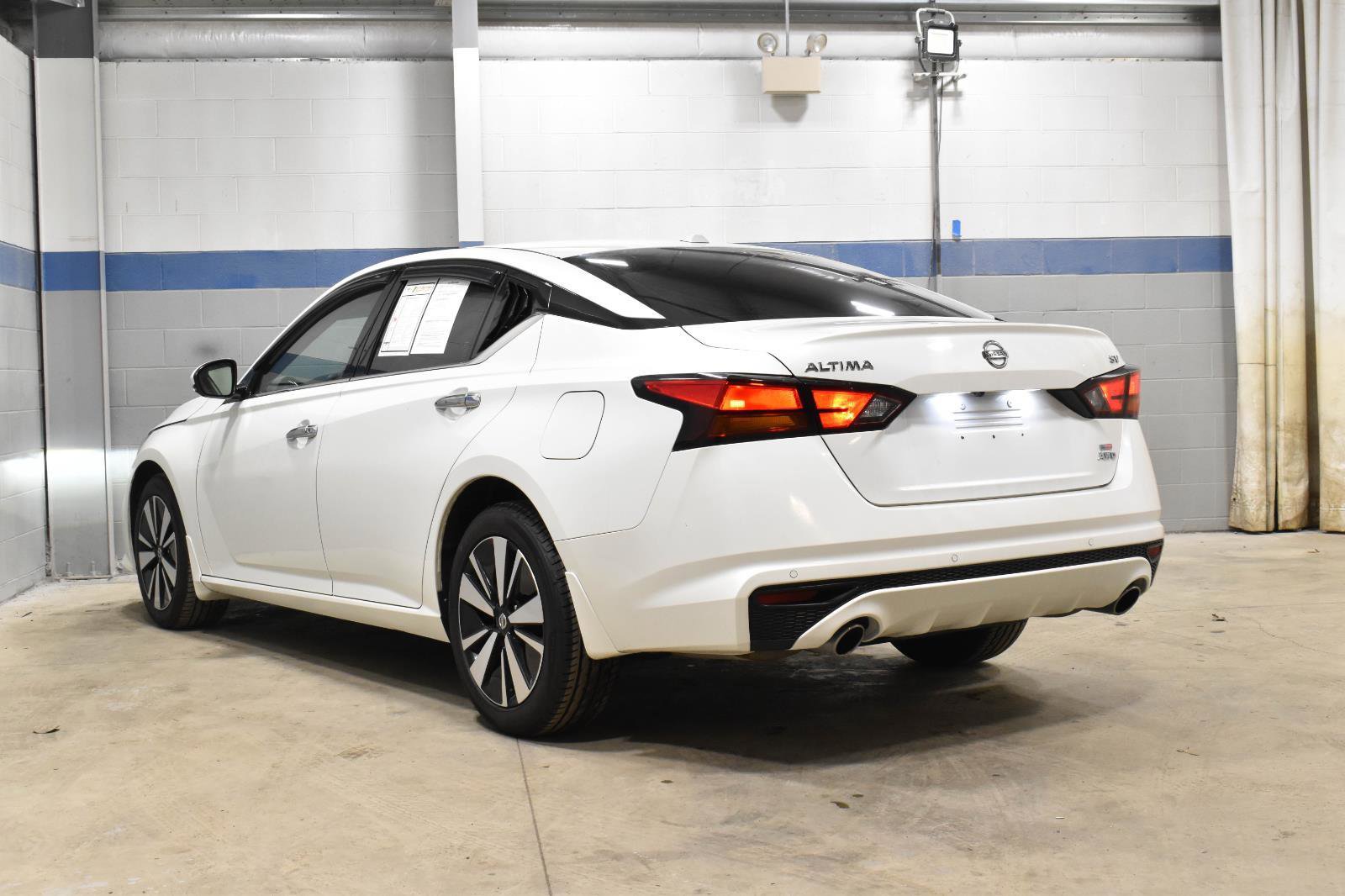 Used 2020 Nissan Altima 2.5 SV image 22