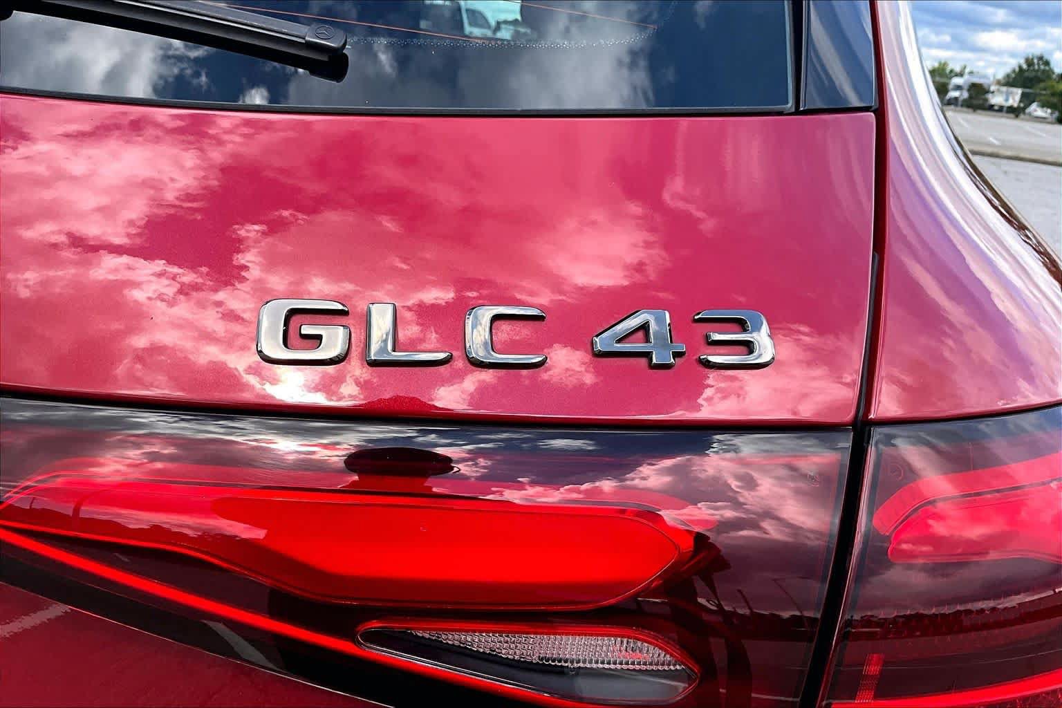 Used 2024 Mercedes-Benz GLC 43 AMG 4MATIC image 31