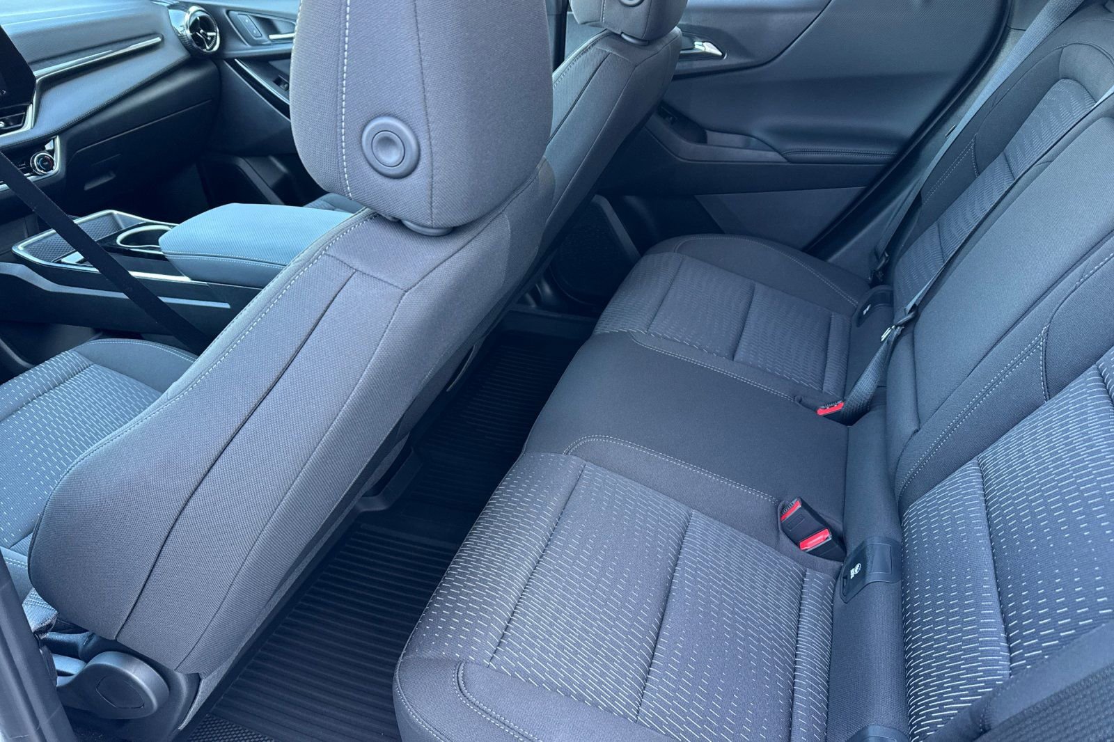 New 2025 Chevrolet Equinox LT image 12