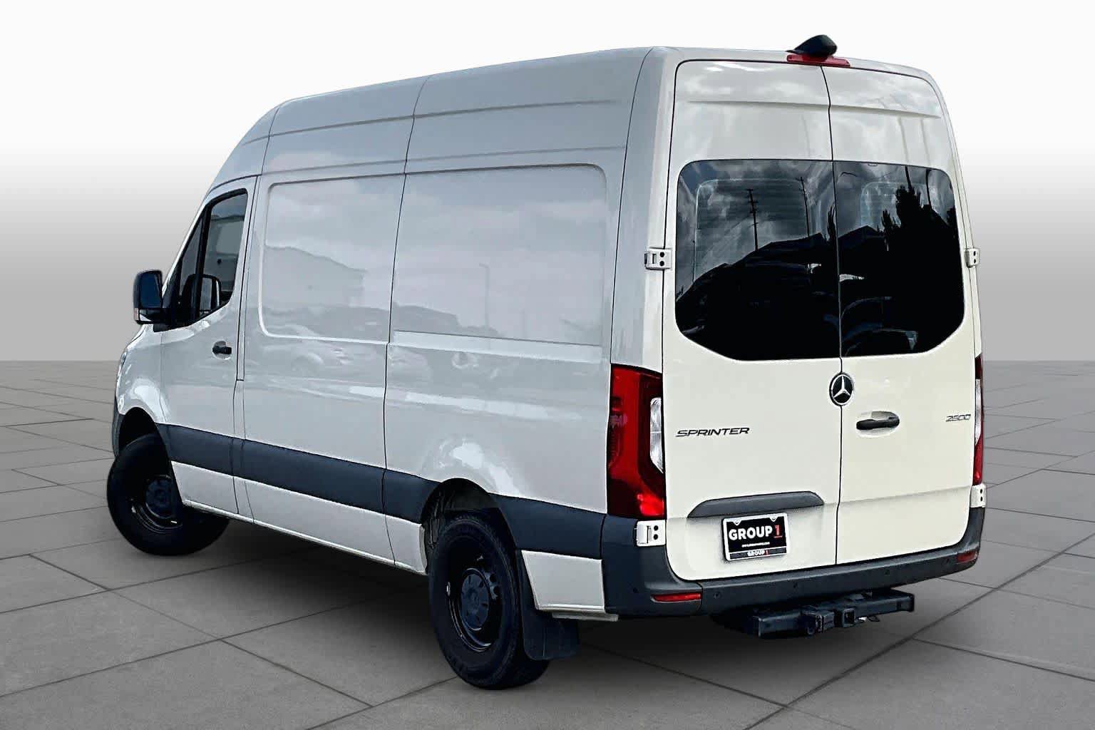 Used 2023 Mercedes-Benz Sprinter 2500 image 12