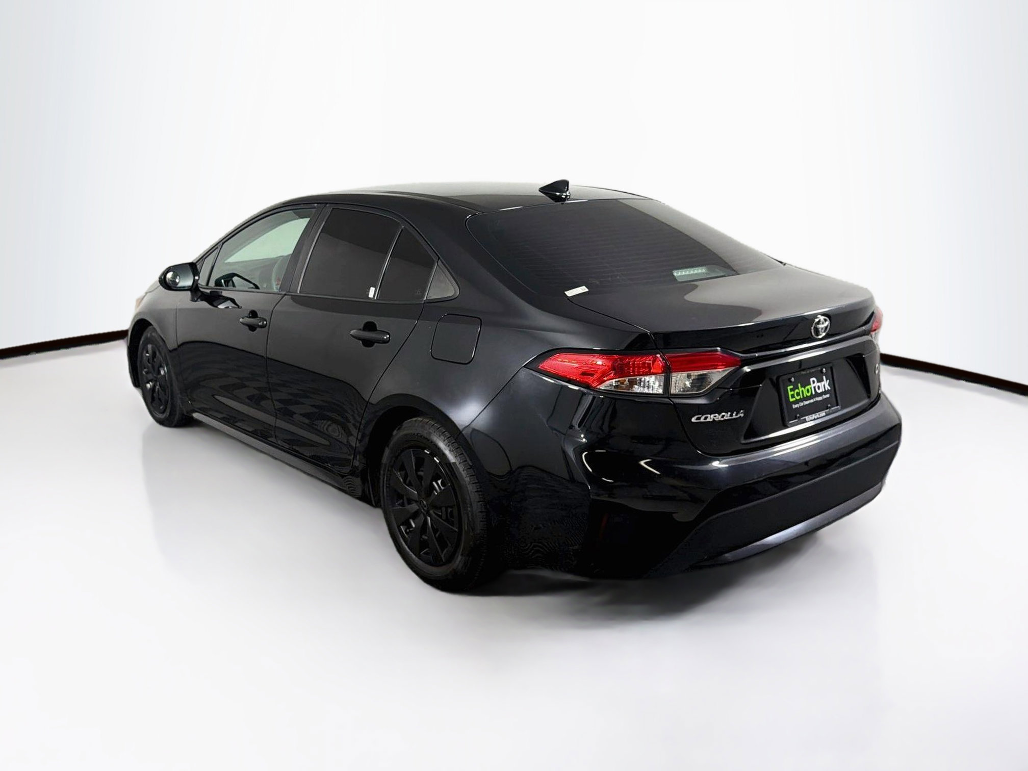 Used 2021 Toyota Corolla L FWD image 5