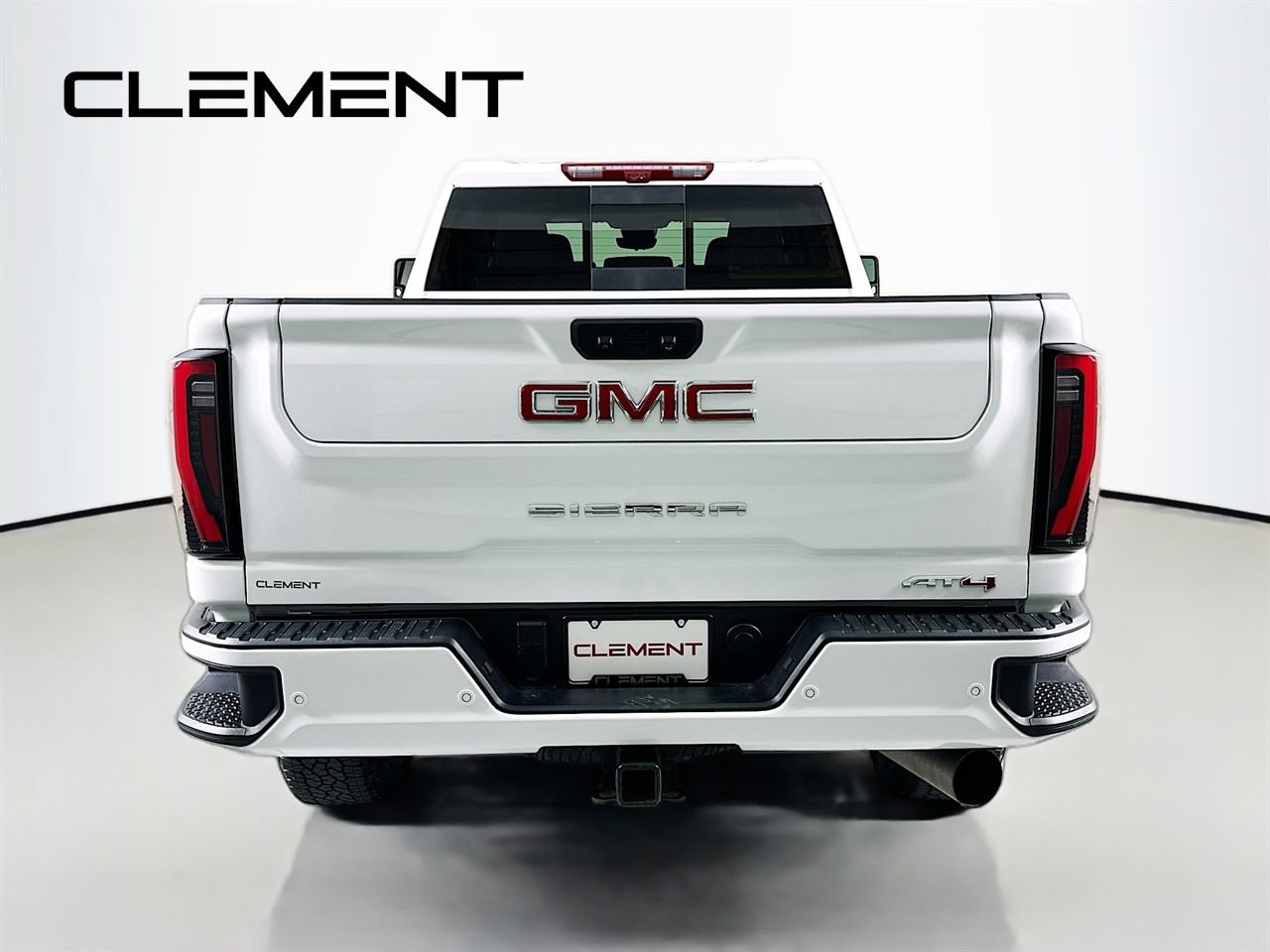 Used 2024 GMC Sierra 3500 AT4 w/ AT4 Premium Plus Package AWD/4WD image 8