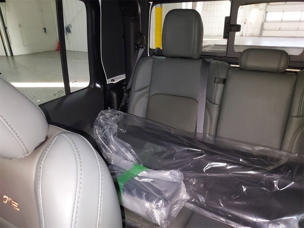 New 2026 Jeep Gladiator Mojave image 12