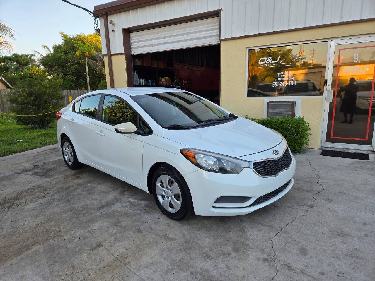 Used 2016 Kia Forte LX w/ LX Popular Package FWD image 1
