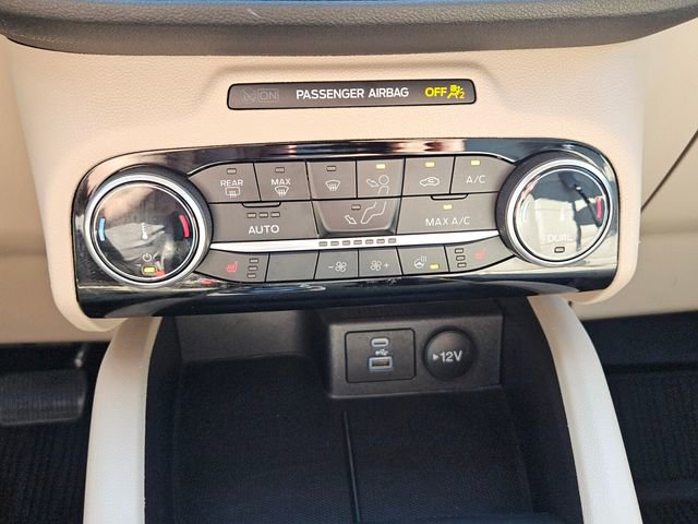 Used 2022 Ford Escape SEL image 19