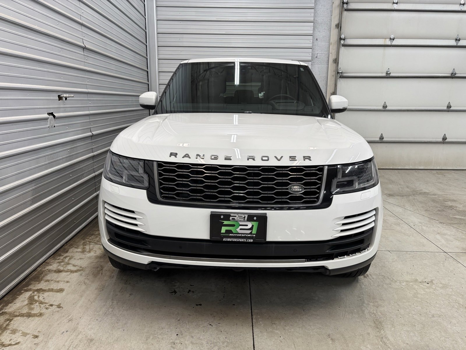 Used 2018 Land Rover Range Rover 3.0L V6 Supercharged image 2