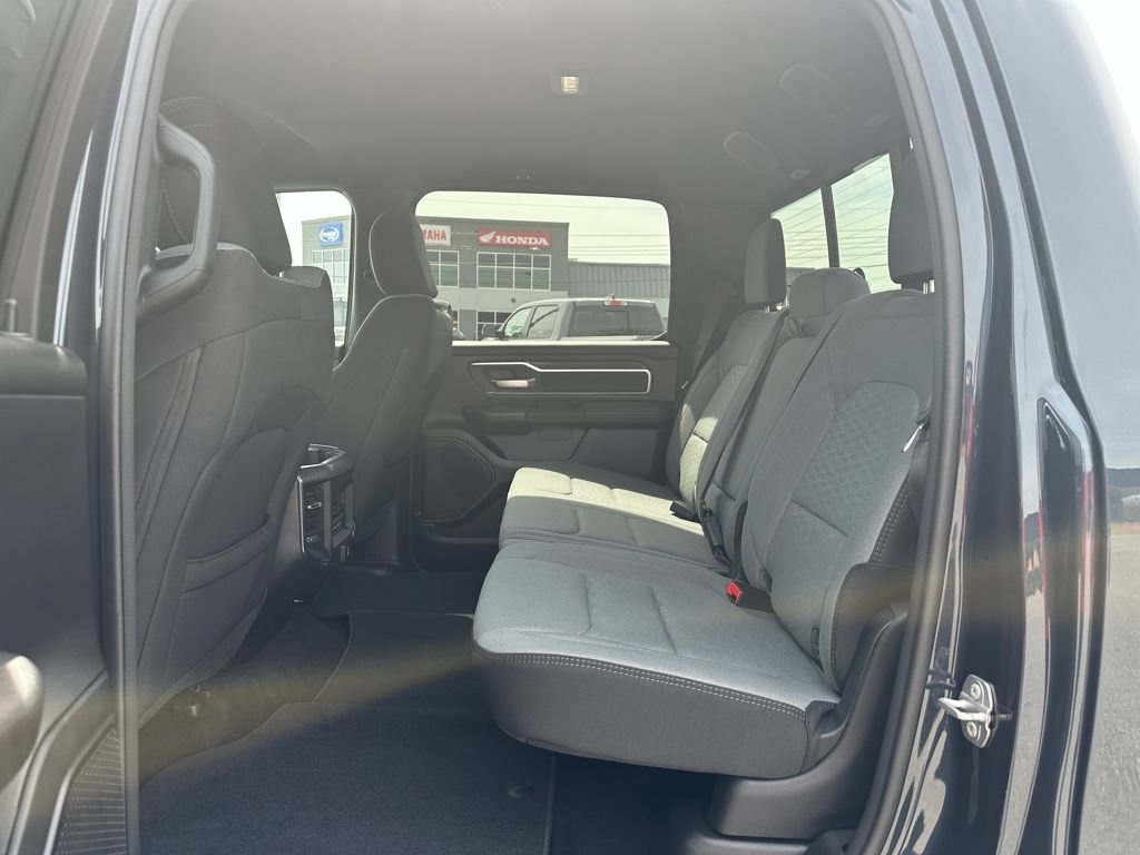 New 2026 RAM 1500 Big Horn AWD/4WD image 11